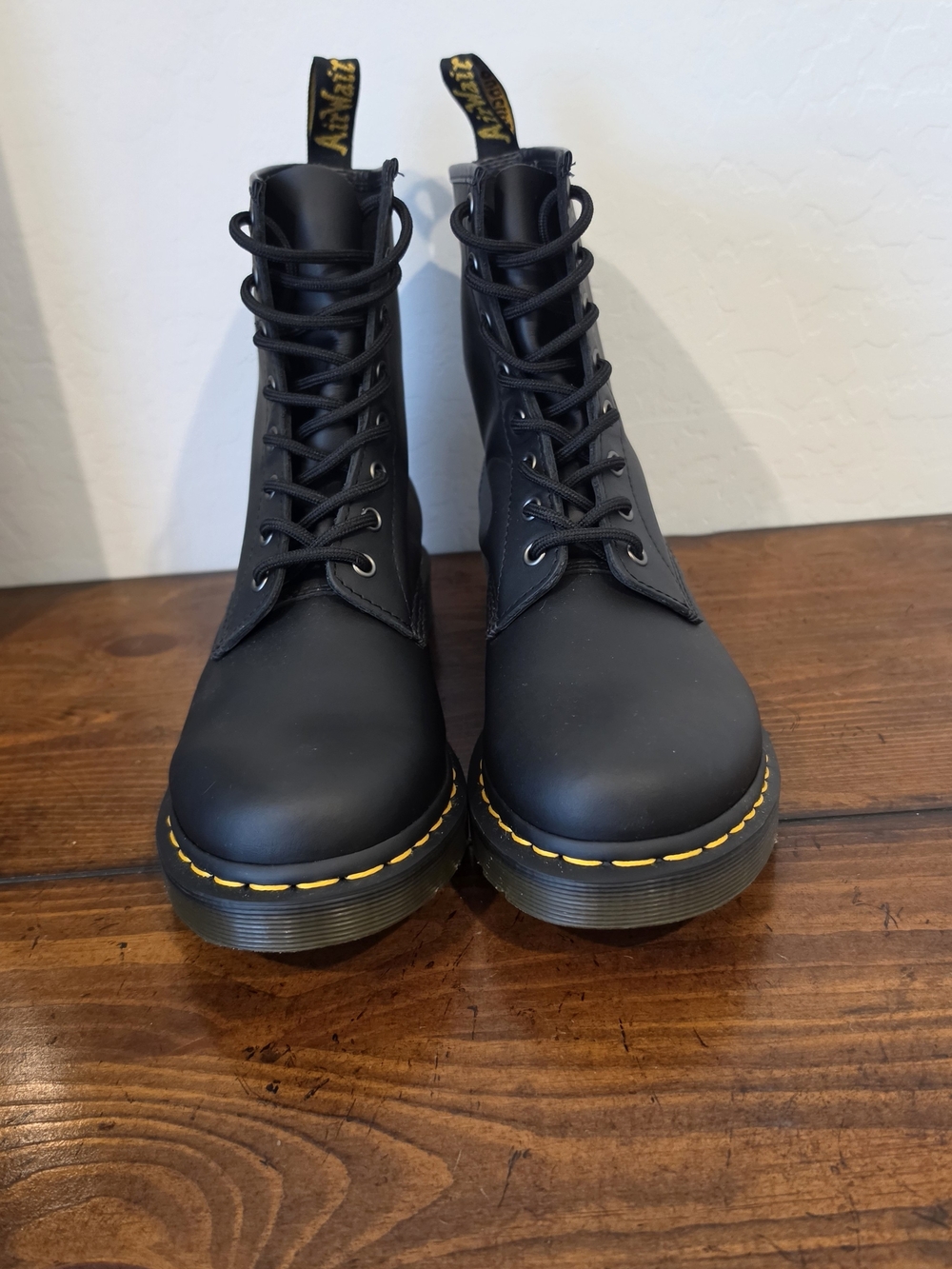 NWT Dr. Martens 1460 Black Smooth Leather 8-Eye Combat Boots Women's Sz 10